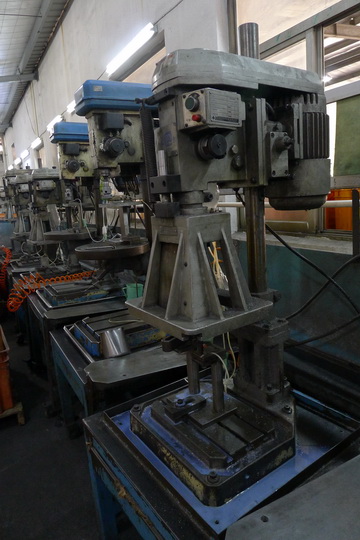 Bench Tapping Machine